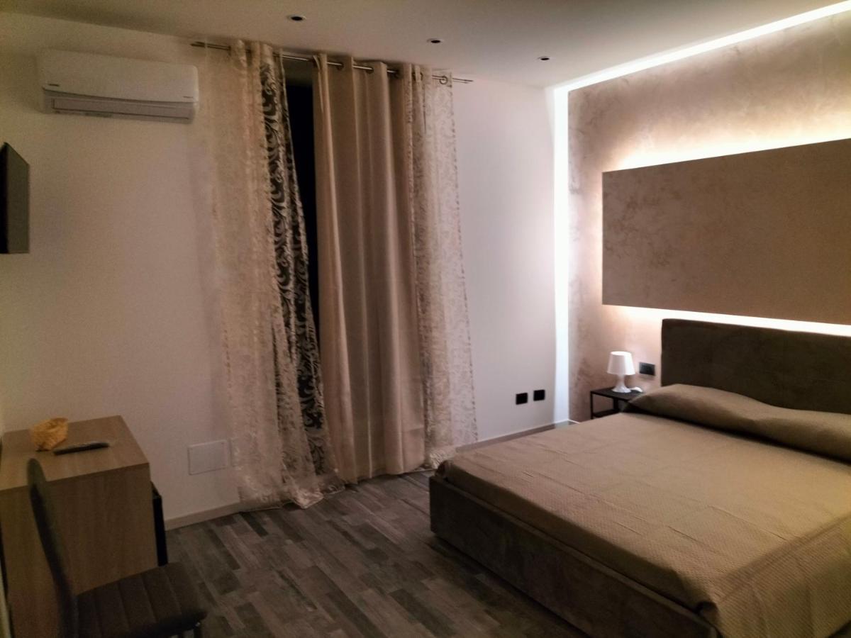 Santiago Rooms Caltagirone Exterior photo